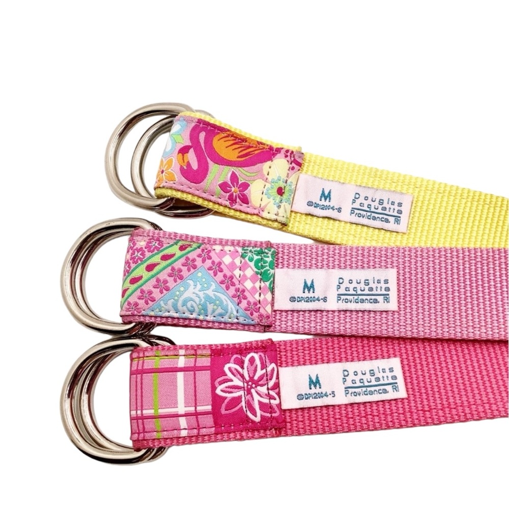 {Douglas Paquette) Three (3) Ladies Woven Belts - Picture 5 of 7